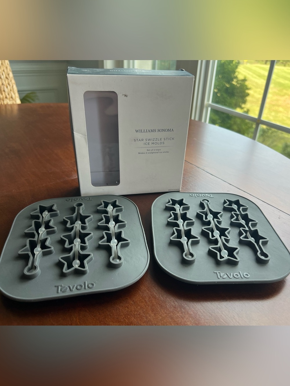 NEW! Williams Sonoma Gray Star Swizzle Stick Ice Molds- Set of two